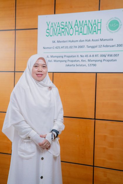 Tuti Setiawati, S.E., S.Pd.I